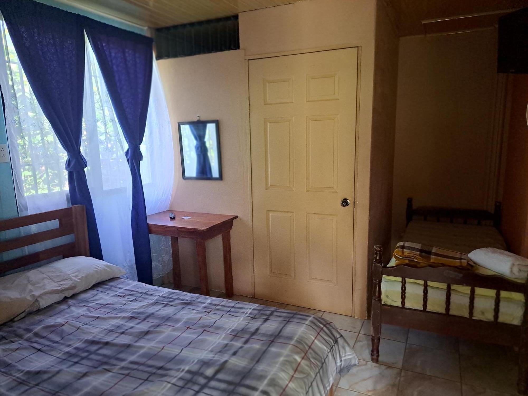 Hospedaje Luis & Ana Pejibaye Szoba fotó